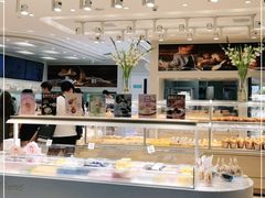 面包甜点陈列柜-好利来(龙首印象城店)