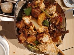 麻辣干锅牛蛙-避风塘(百联东郊店)