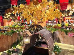 -老滇山寨•云南特色菜•地方菜•民族风情歌舞表演(金碧店)