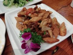 风味馕炒肉-东方亚克西餐厅(西康路店)