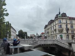 -波斯托伊纳溶洞