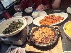 -小菜园新徽菜(青岛市南万象城店)