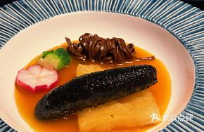 Braised Sea Cucumber with Fish Maw