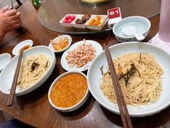 -裕兴记•蟹黄面馆(人民广场店)