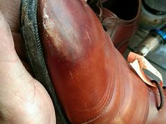 -京伟修鞋洗鞋奢侈品皮具护理店