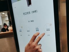 -麦当劳(中山公园龙之梦店)