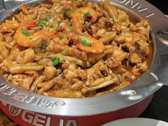 -胖哥俩肉蟹煲(湖滨银泰in77店)