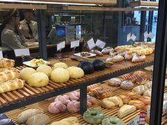 -焙丽拾光(麦凯乐直营店)