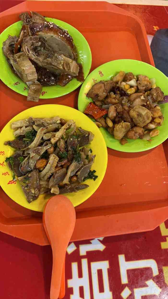 南京大学第一食堂-"最近一食堂最爱的水饺窗口没有开门,每天都.