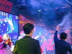 -喜鹊音乐酒馆(西街店)