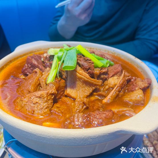 小马哥时尚烧烤·牛腩煲(富强路七号街坊店)