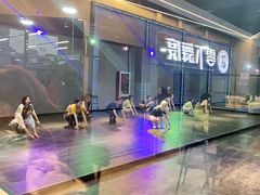 -零下舞度·街舞连锁机构(万科中心店)