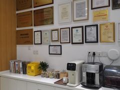 -雅悦齿科(顾村公园店)