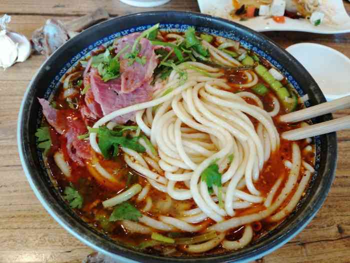 汤河桥合罗面馆