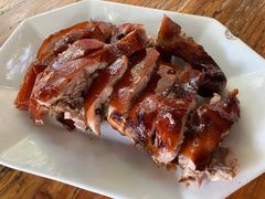 -黄记四更烤乳猪店