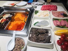 -海底捞火锅鲜切牛肉主题店(长寿路店)