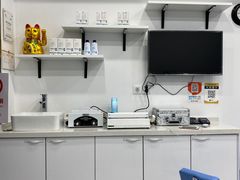 -世龙世家灰指甲·甲沟炎·跖疣护理·修脚(东江湾路店)