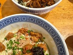 -沪西老弄堂面馆(定西路店)