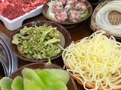 -黔有有贵州酸汤夺夺粉火锅(五味十字店)