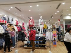 -优衣库(郑州丹尼斯大卫城店)