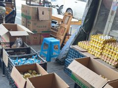 -上海龙吴水胜海发市场