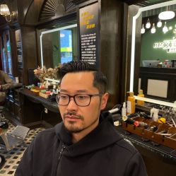 -海文先生国潮烫染男士理发馆