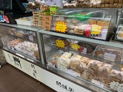 面包甜点陈列柜-闻酥园(青羊区文殊坊店)