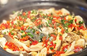 Steamed Bighead Carp from Qiandao Lake