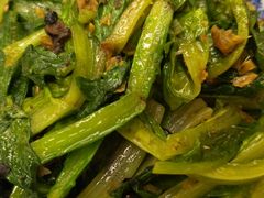 豆豉鲮鱼油麦菜-海碗居老北京炸酱面(增光路店)