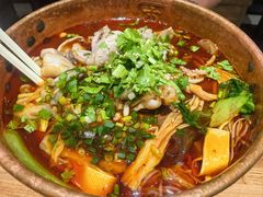 -成都你六姐·牛肉冒菜(信泰中心商场店)