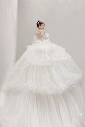 -Lady  Jane高端婚纱礼服馆