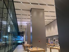 -Apple零售店(华贸购物中心店)