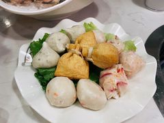 丸子全家福-港迹·鲜围煮海鲜火锅(湖州时代广场店)
