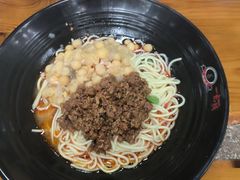 -一点一线重庆小面(重庆创意公园店)