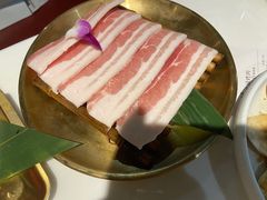 厚切原味猪五花-炙城·韩式烤肉(南京东路店)