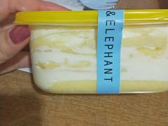 -蜜蜂小象·榴莲千层蛋糕(时代汇11栋店)