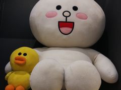 -LINE FRIENDS Garosu-gil Flagship Store