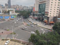 -南宁世纪君悦大酒店(青秀万达滨湖路地铁站店)