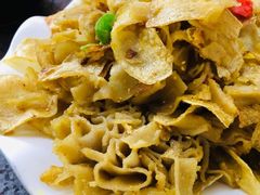 -天天向上素食餐厅(五台山店)