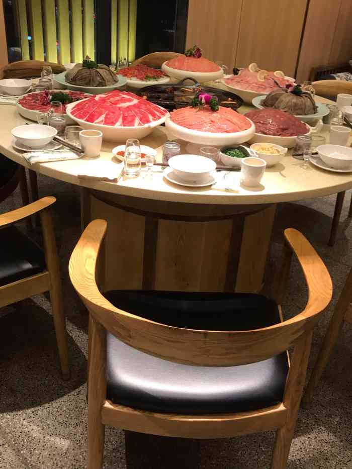 千里宴火锅(颐和小镇店)-"这边都是些独栋的餐厅,看起还是很不错的一.