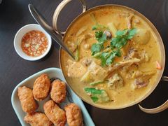 -大头虾越式风味餐厅(光明广场店)