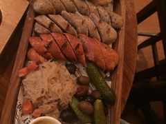 -Hooley's活利仕西餐厅(珠江新城店)