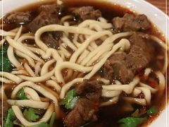 -清真吴记门钉肉饼·喜多利