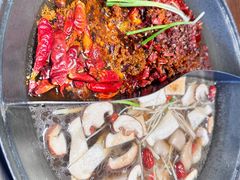 -萍姐火锅·公路夜市(武汉首店)