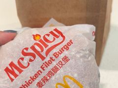 -麦当劳(深圳北站B2检票口楼上)