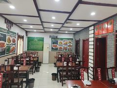 -湖南人家湘菜馆(镇江路店)