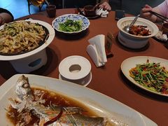-荷栖小院·品质江西菜(红谷滩店)