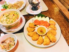炸鱼饼-Log Home Boutique Hotel