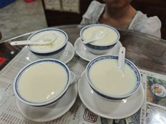 -周大娘牛乳(旧寨古村总店)