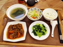 -海豚湾高端月子会所(黄浦店)